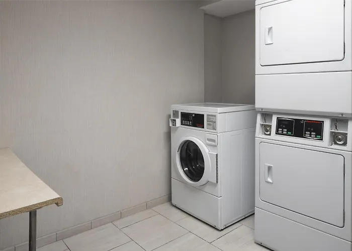 Hampton Inn & Suites Yonkers - Westchester
