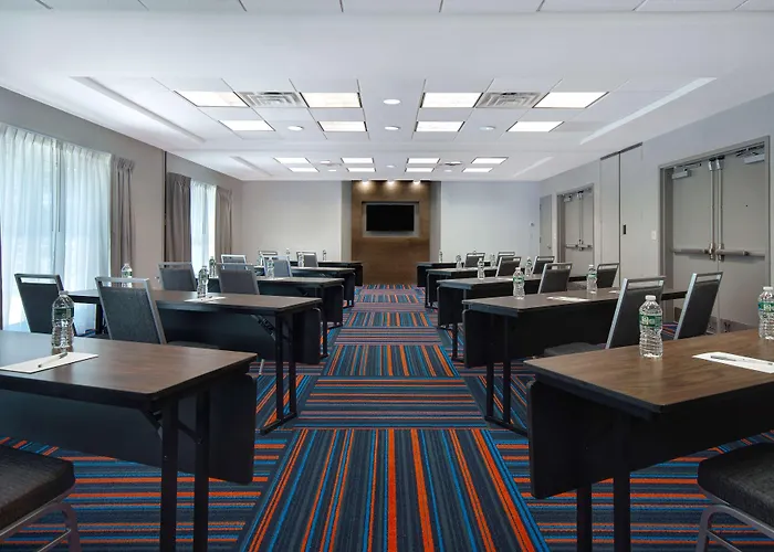Hampton Inn & Suites Yonkers